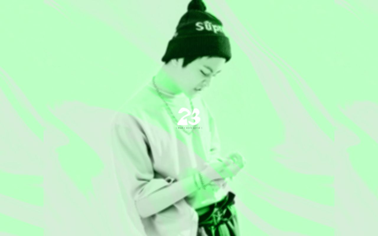 Carrd profile picture for @borders